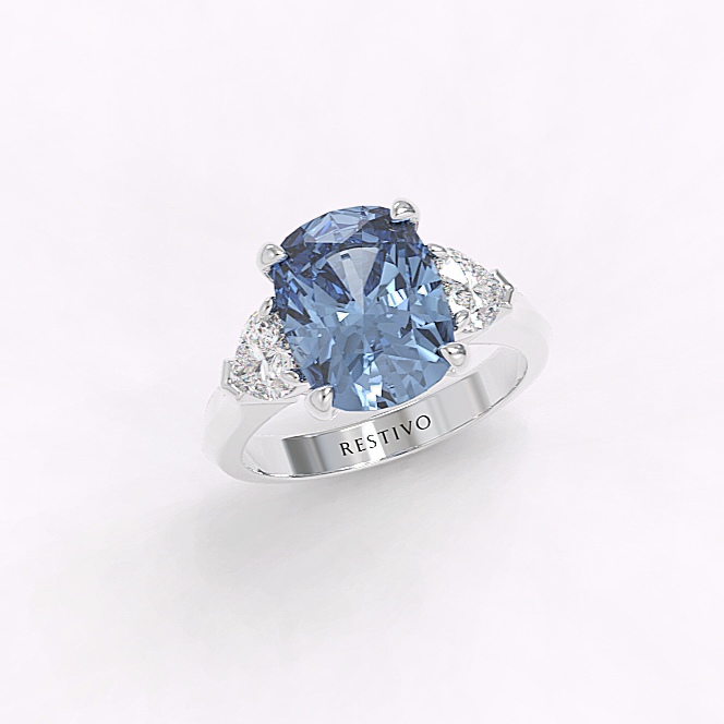 Incredibile blue diamond from Restivo available for 800.000€