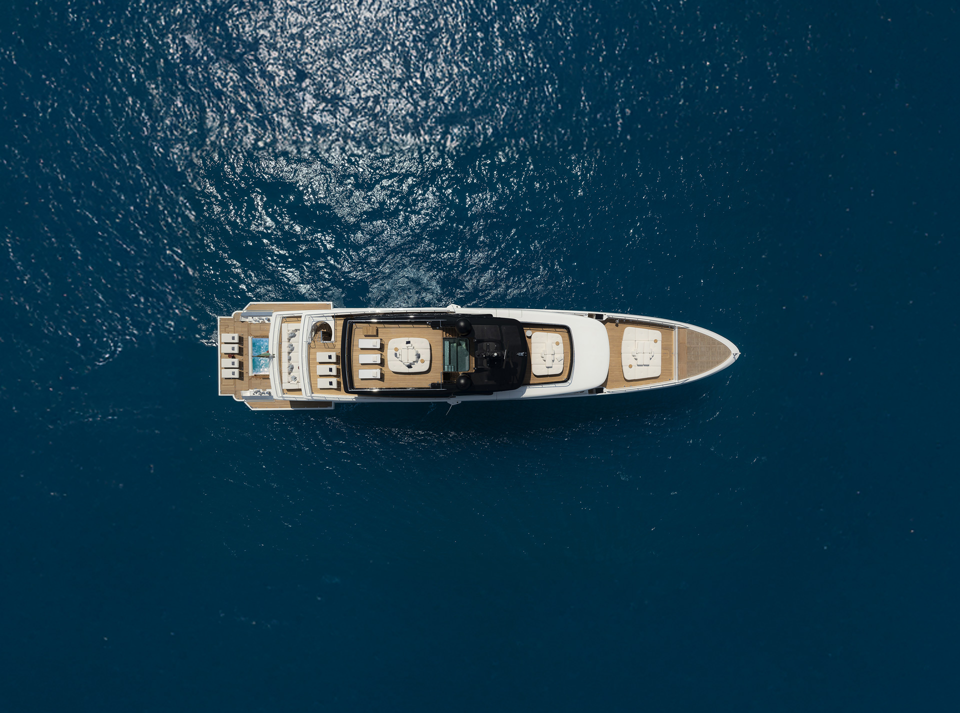 Sanlorenzo 50Steel motor yacht underway in a three-quarter view
