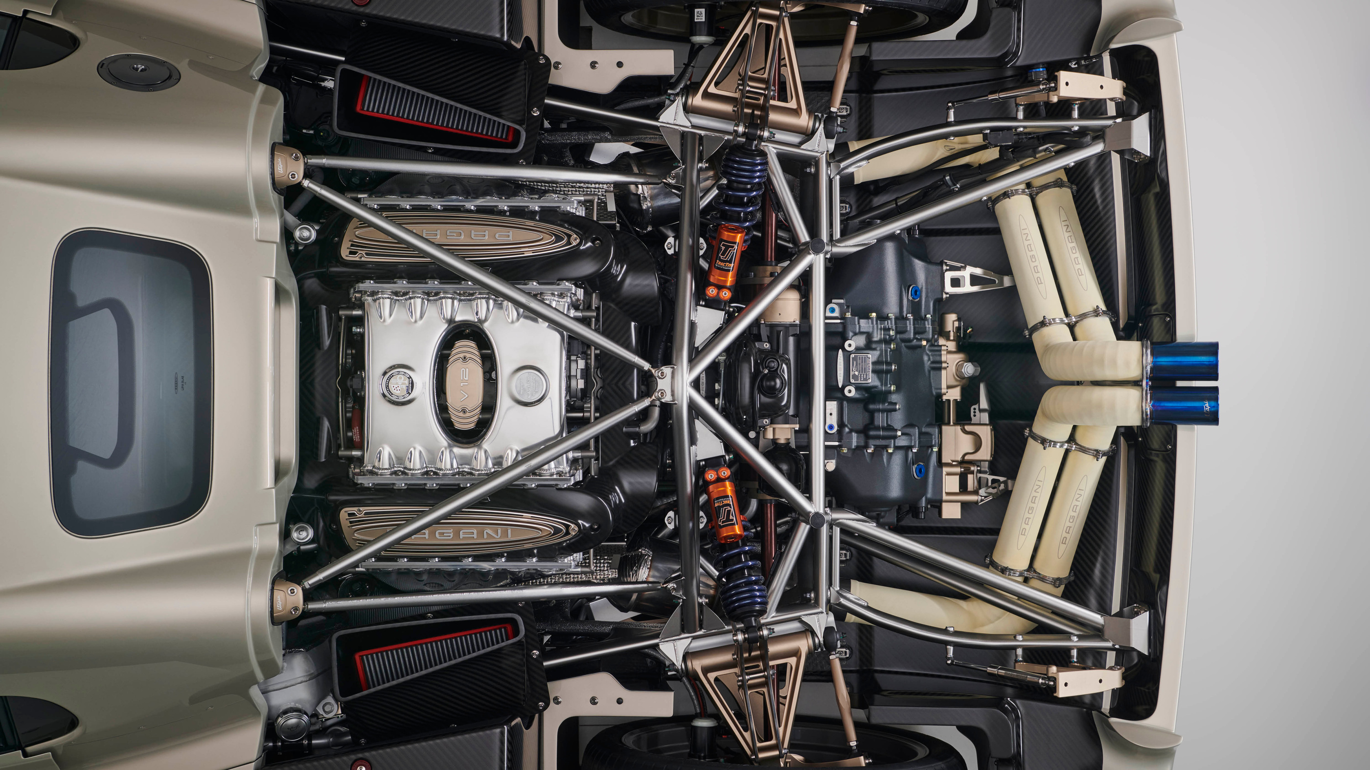 The powertrain arrangement seen from above in an official studio visual
