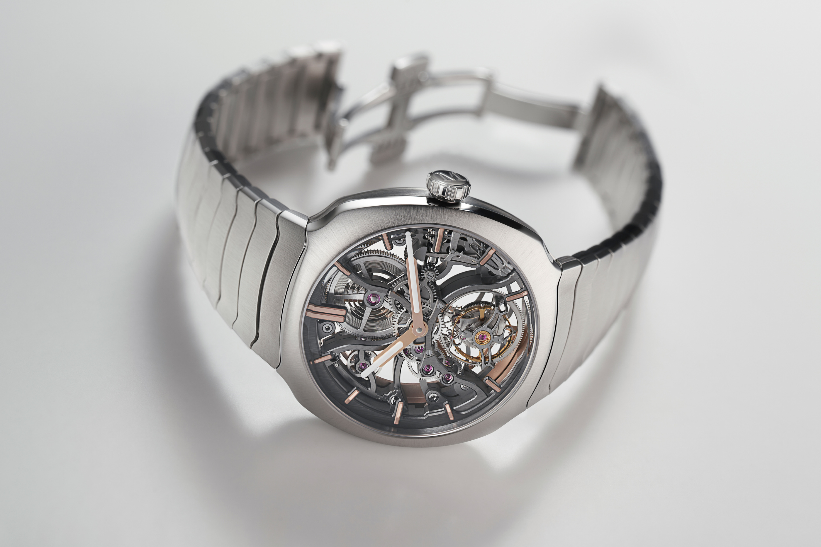 The case and integrated bracelet in a light studio setting