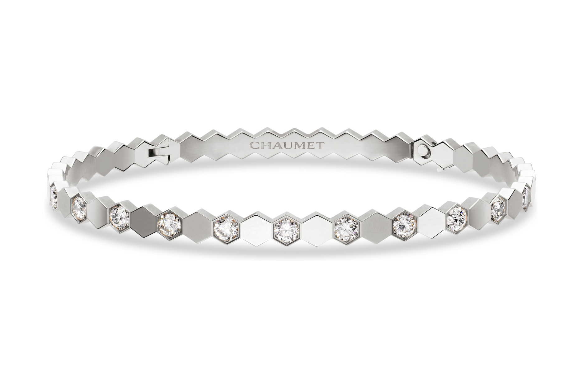 Bee de Chaumet honeycomb bracelet in the official isolated product view