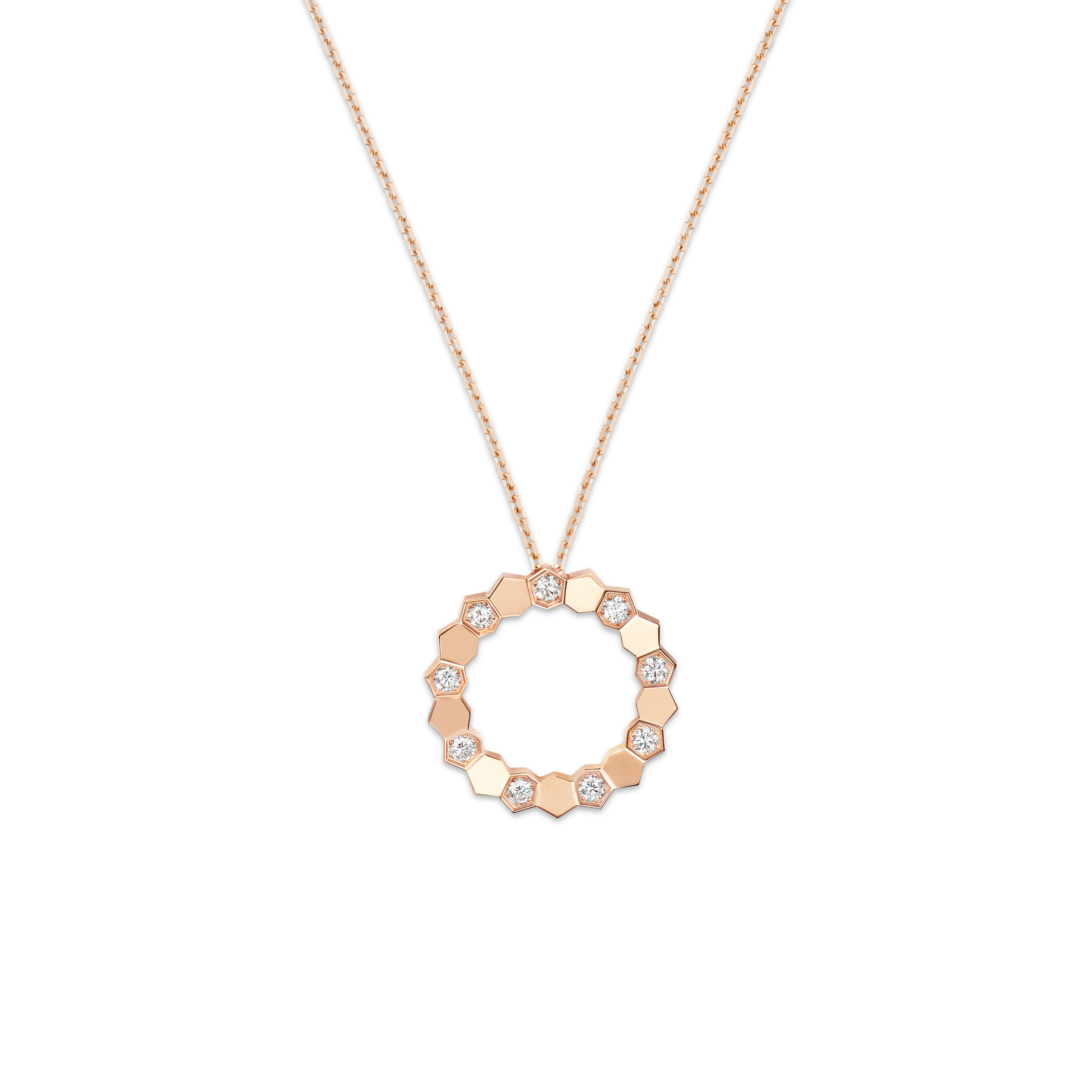 Bee de Chaumet circular honeycomb pendant in the official isolated view