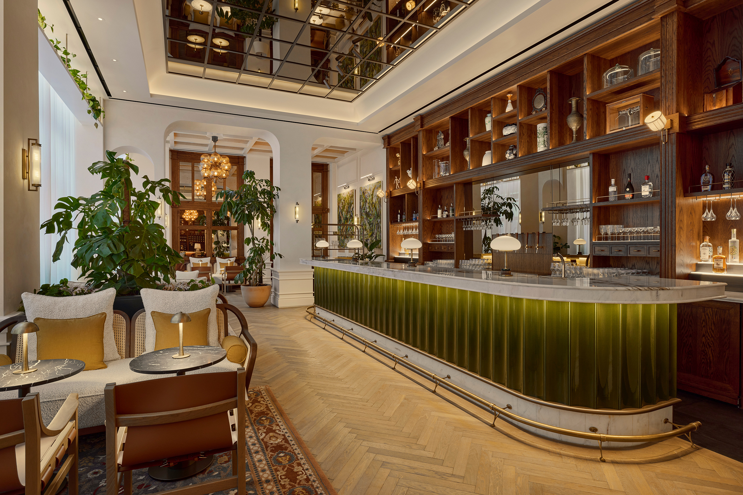 Whiteley's Bar in the official interior photograph