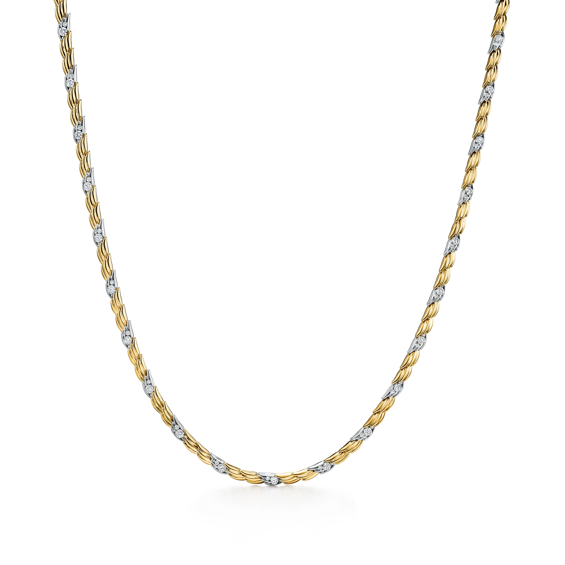 A Wings necklace, shown as a complete object