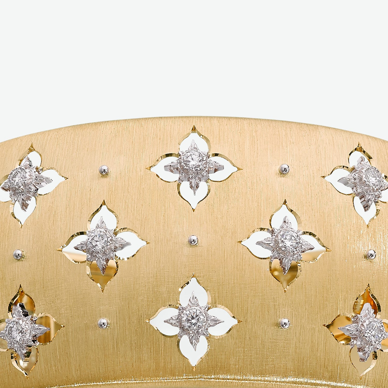 Macri Giglio cuff detail in the official collection presentation