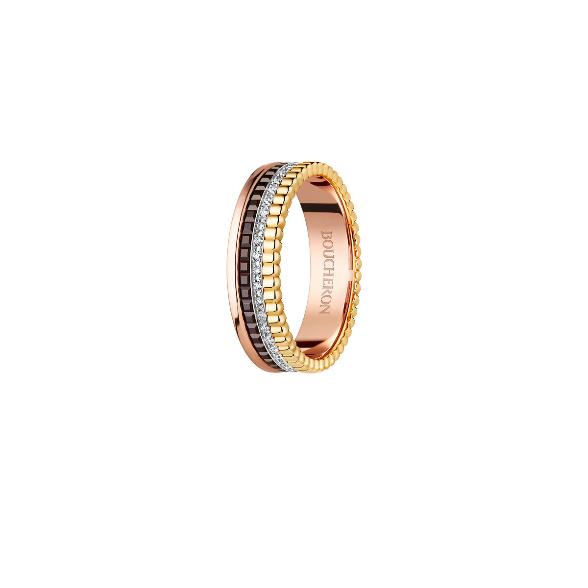 Quatre Classique ring at an angle, exposing the stacked bands
