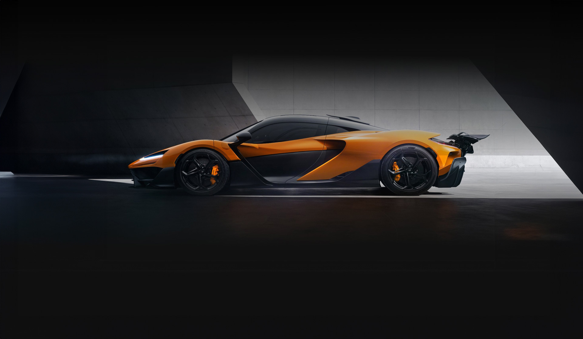 McLaren W1 in a complete side-on official studio visual.