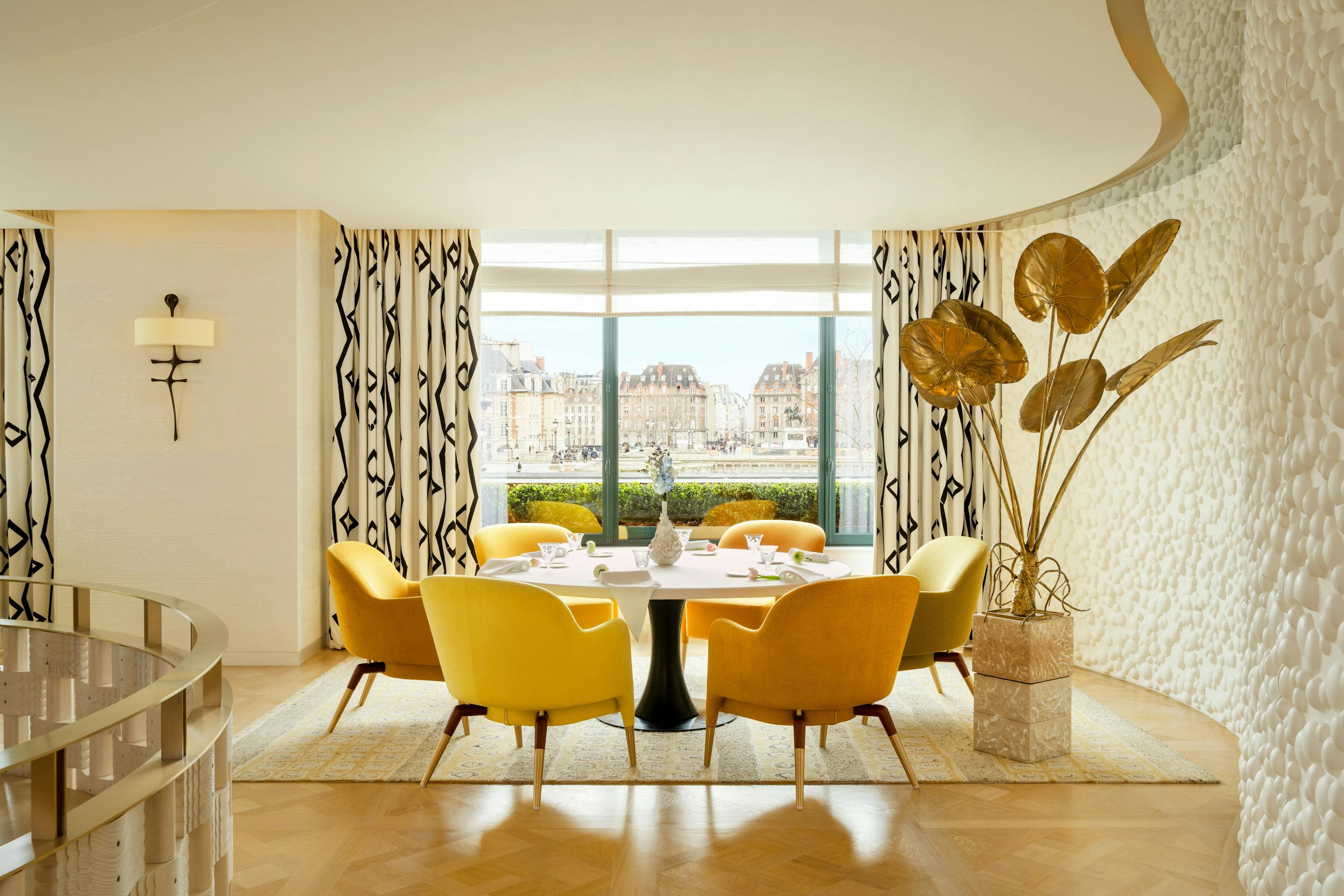 The Plénitude dining room, from Cheval Blanc Paris’ official restaurant imagery.