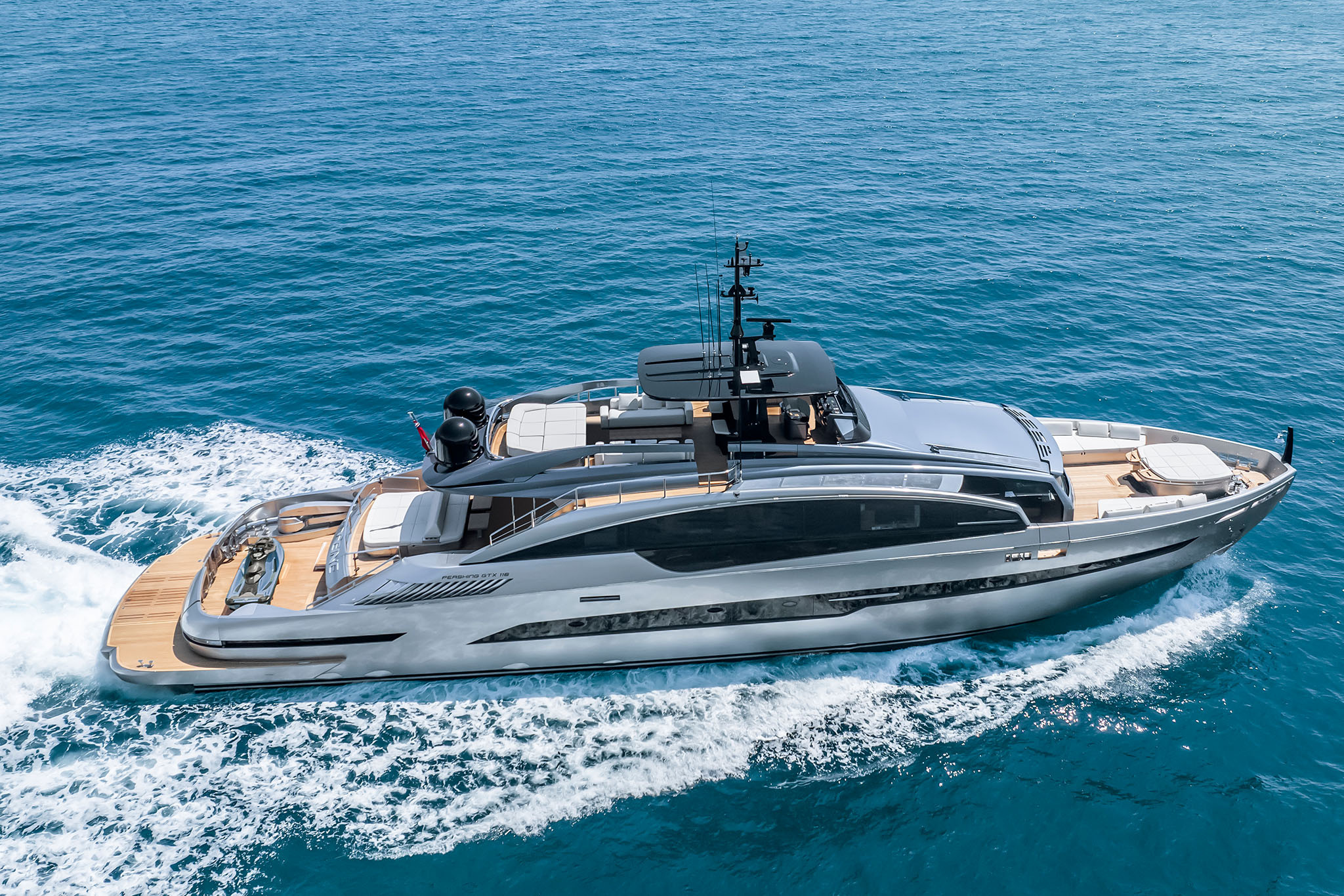 Pershing GTX116 underway in an official running photograph.