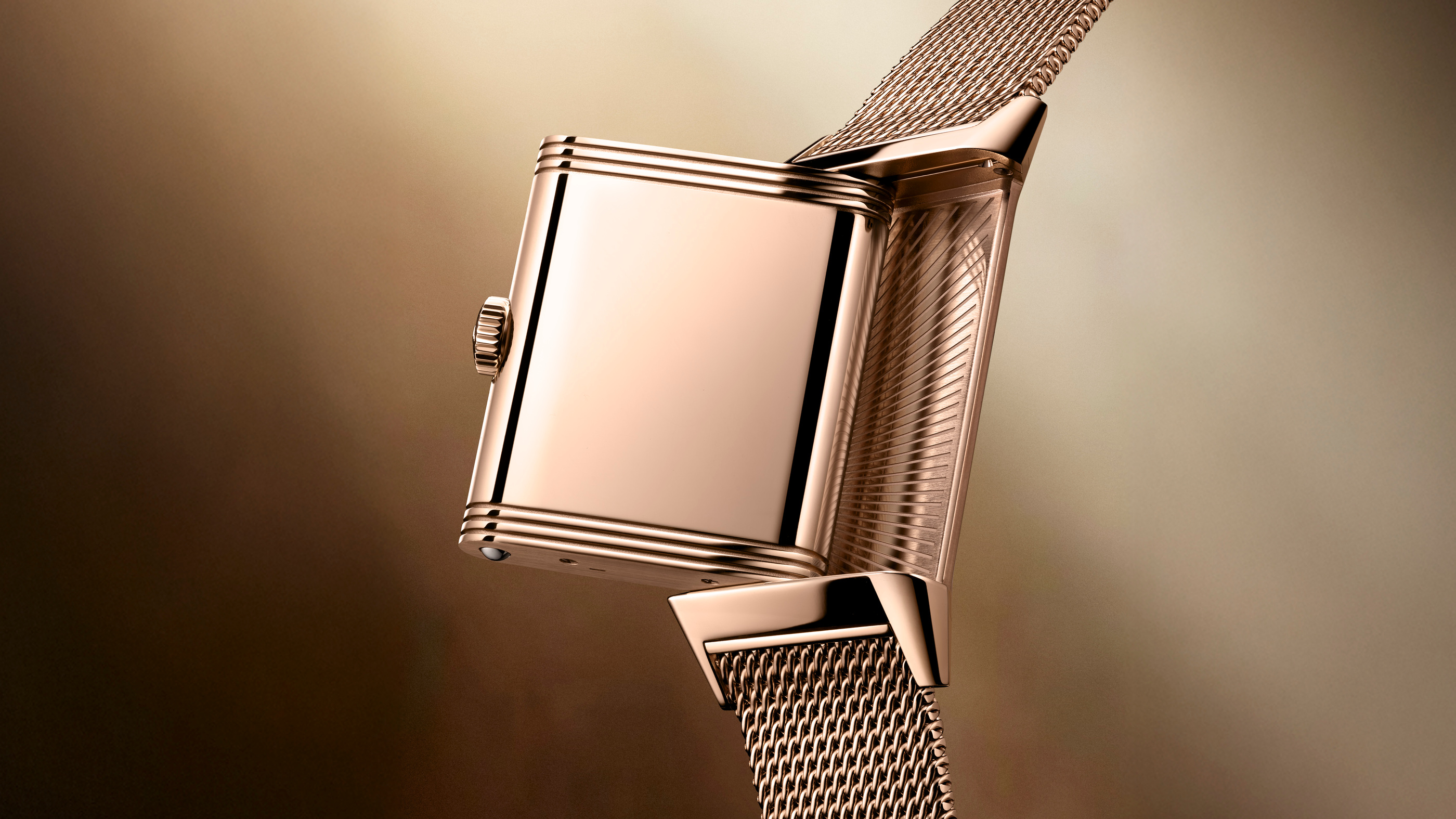 The closed metal reverse of the Monoface in Jaeger-LeCoultre’s official image.